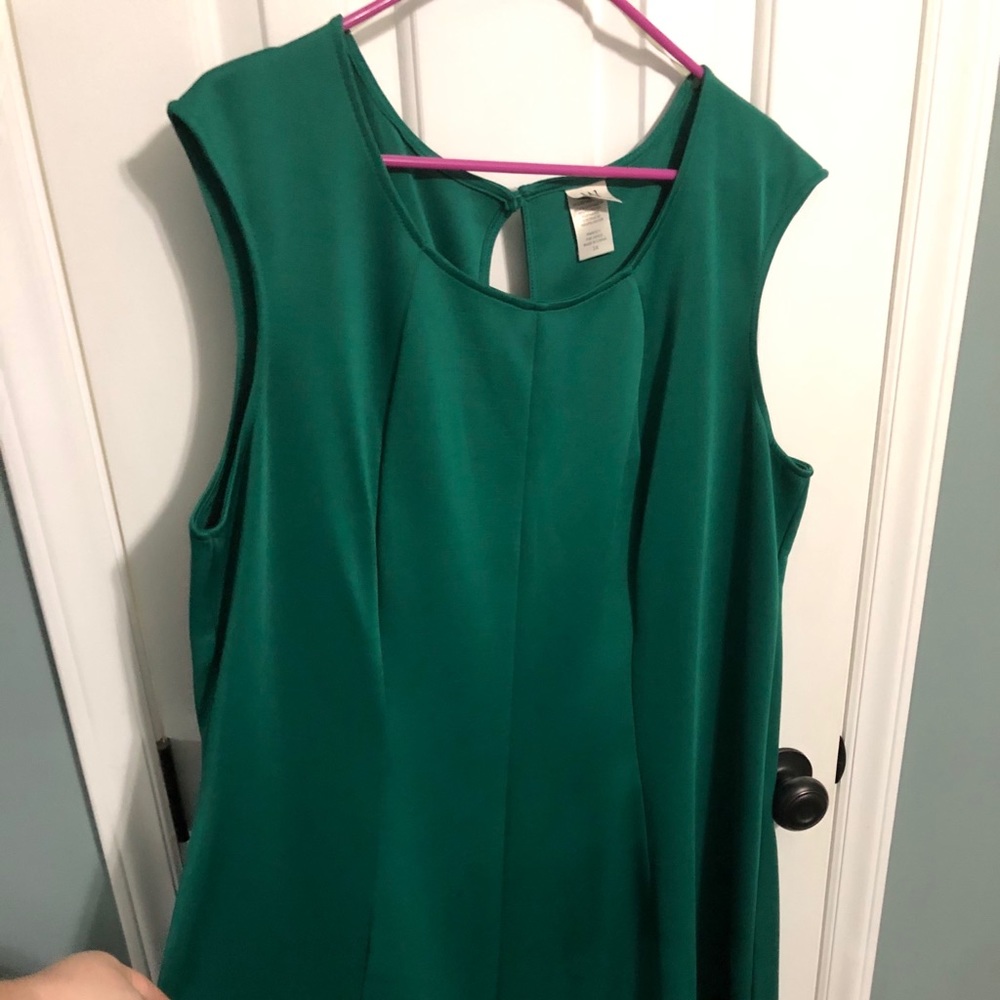 💚🖤 Sleeveless Dress